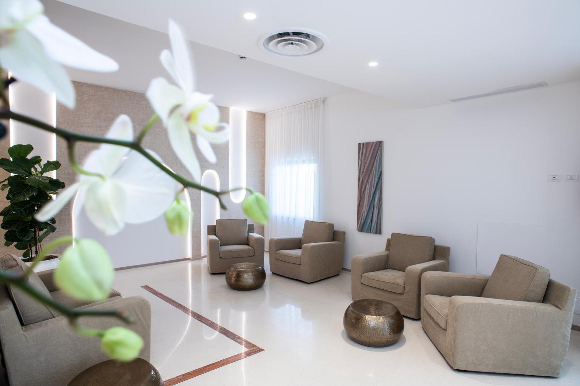 Hotel Albania โอตรันโต ภายนอก รูปภาพ