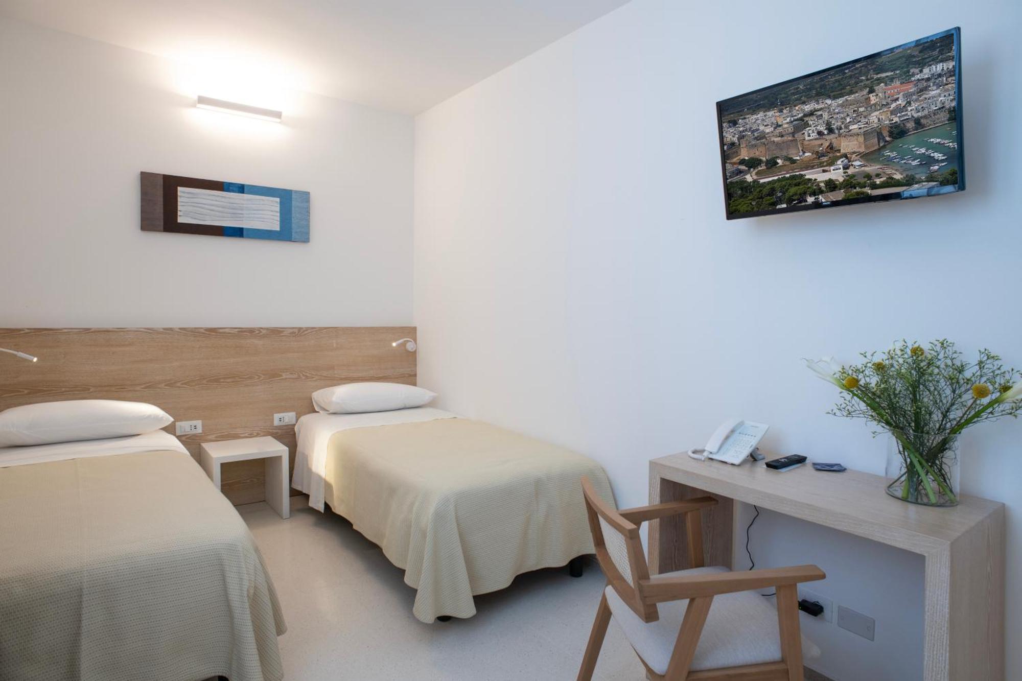 Hotel Albania โอตรันโต ภายนอก รูปภาพ