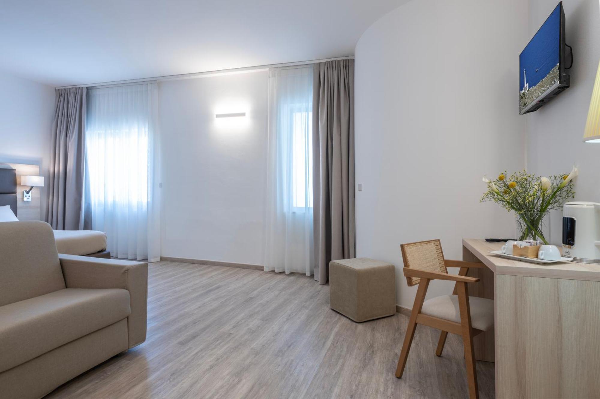 Hotel Albania โอตรันโต ภายนอก รูปภาพ