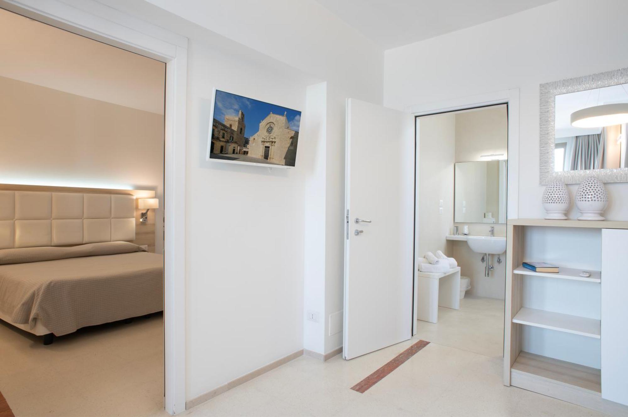 Hotel Albania โอตรันโต ภายนอก รูปภาพ