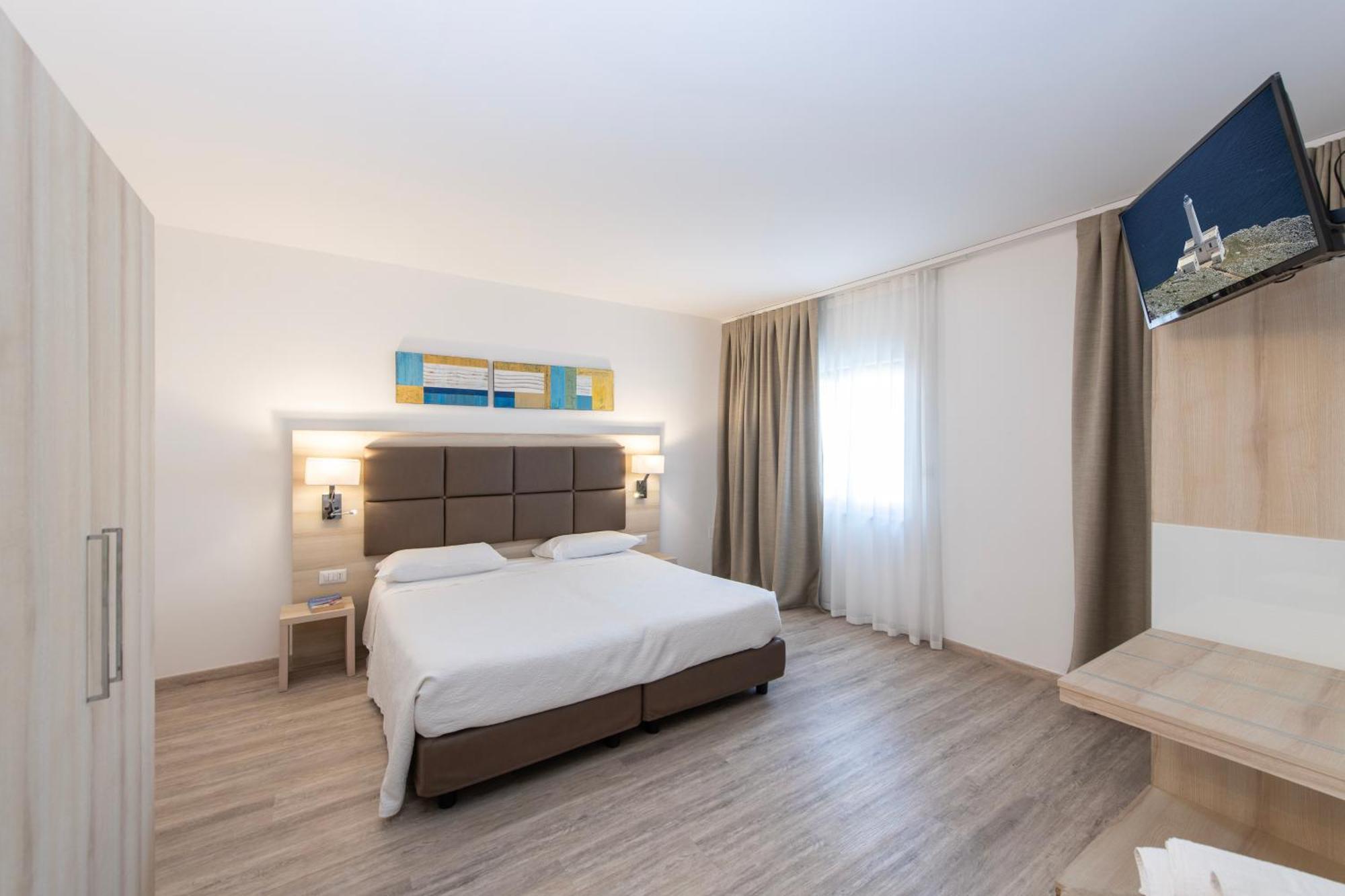 Hotel Albania โอตรันโต ภายนอก รูปภาพ