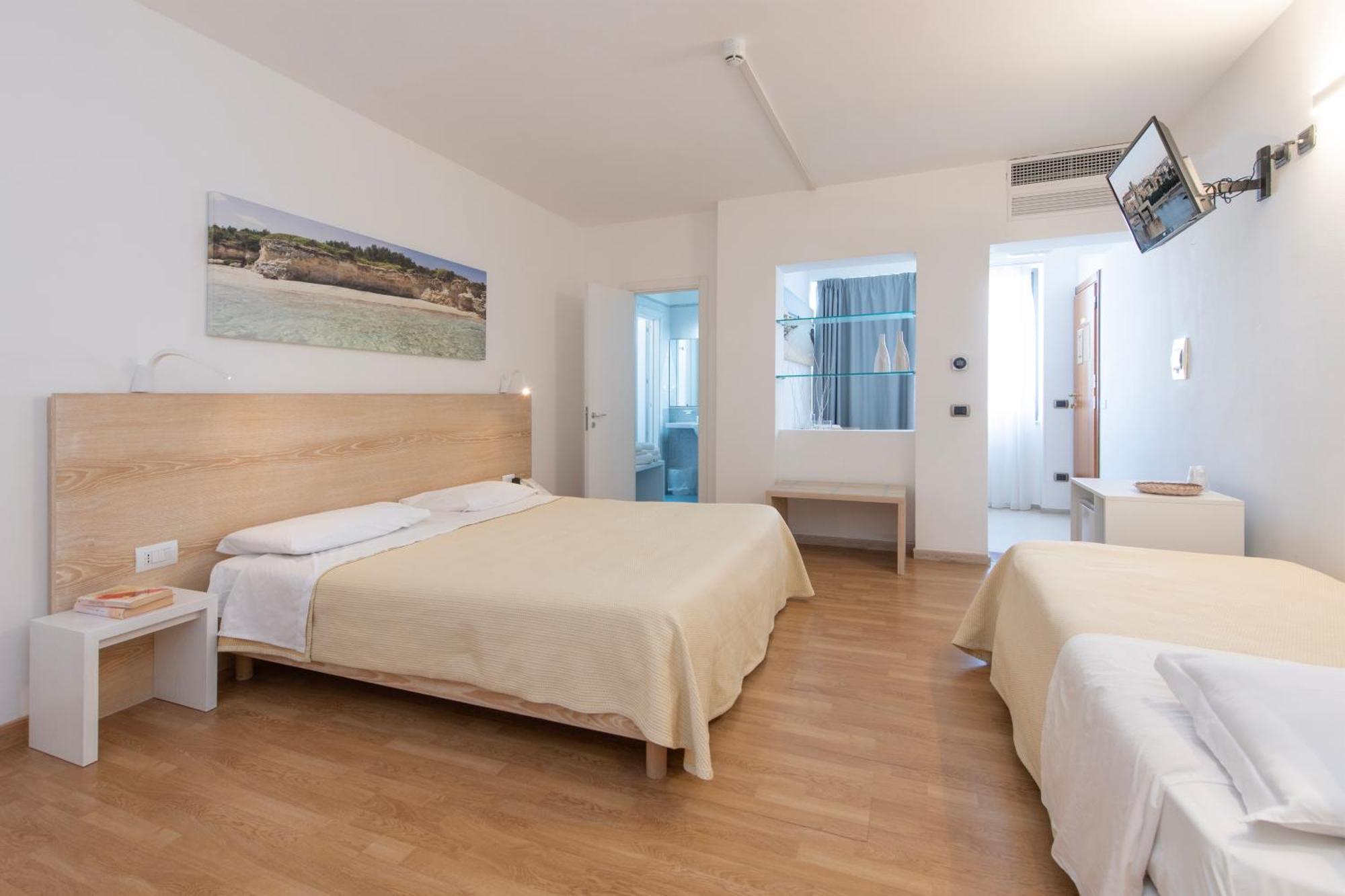 Hotel Albania โอตรันโต ภายนอก รูปภาพ